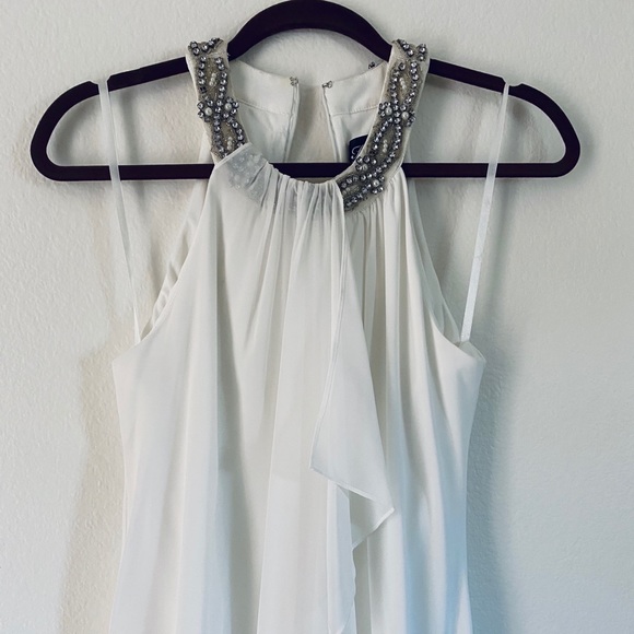 😍 Halter Neck Lace Wedding Dresses - Picture 5 of 8